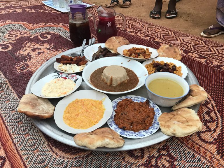 スーダンの食卓に並ぶもの